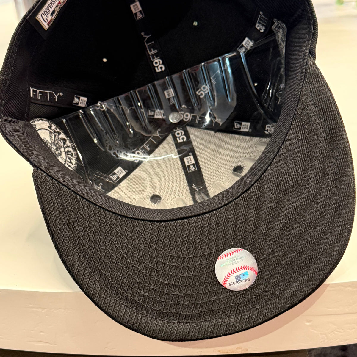 Black Red Chief Wahoo snapback hat, view 6