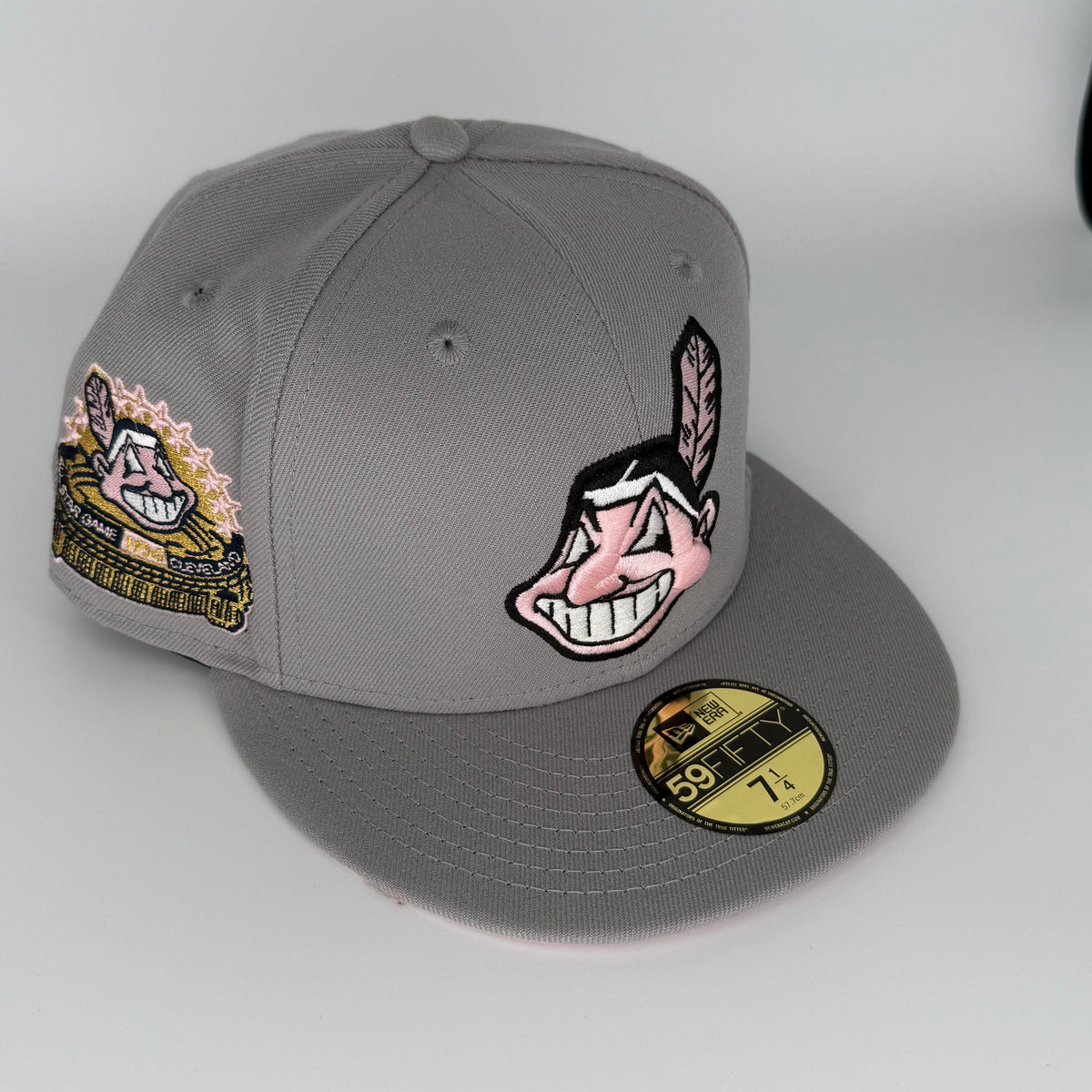 Gray Chief Wahoo Cleveland Indians 1954 All Star Game Breast Cancer Awareness New Era Fitted Hat Cap Rare Banned