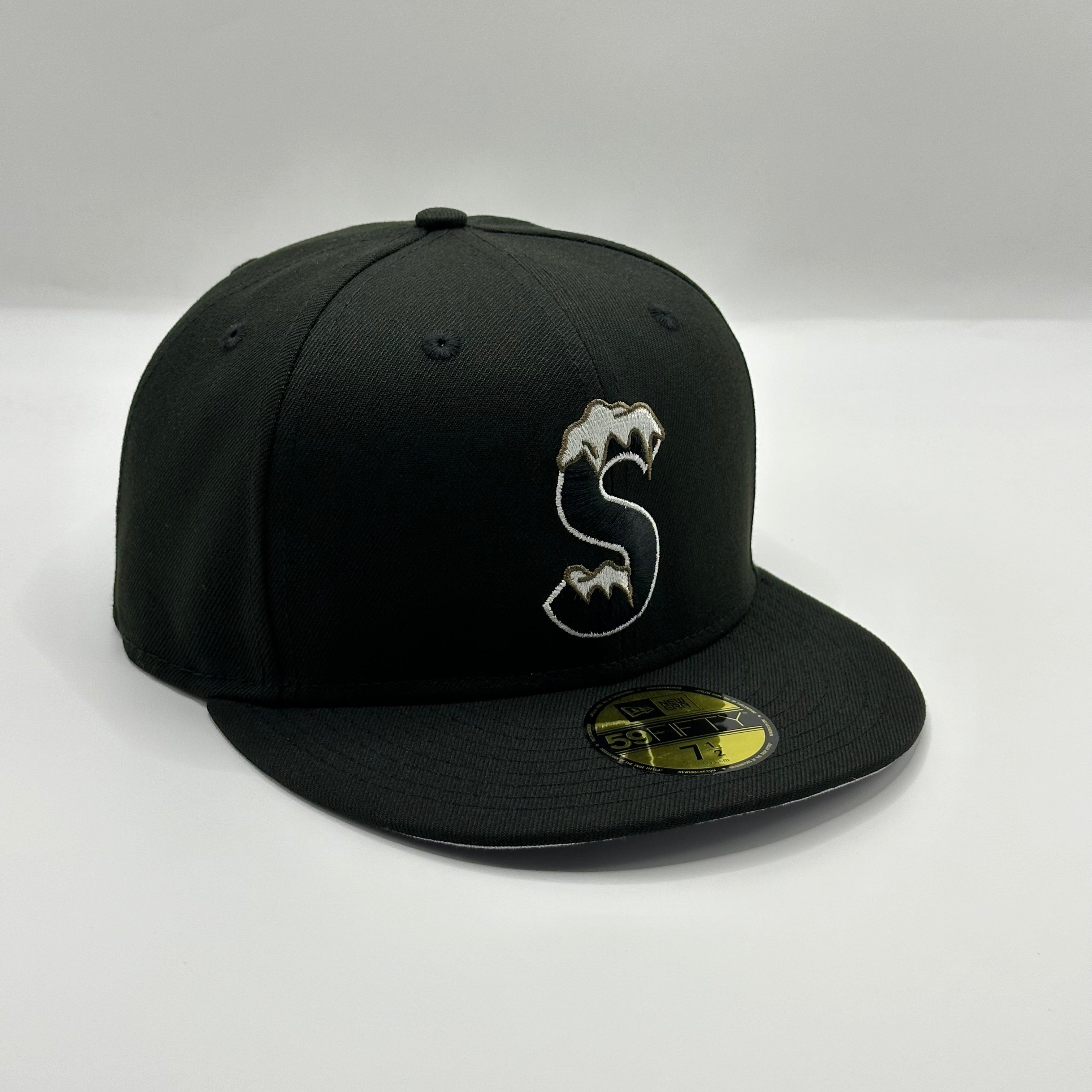 Black Supreme S Logo Frosty Snow Winter New Era Hat Cap (20FW)