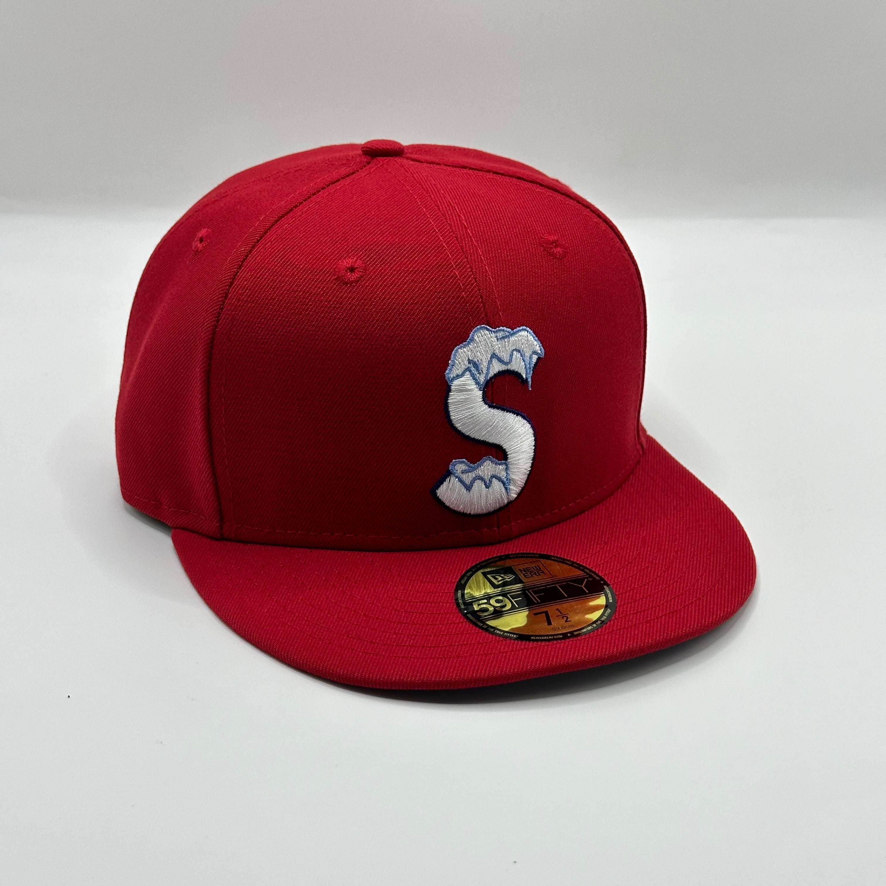 Red Supreme S Logo Frosty Snow Winter New Era Hat Cap (20FW)