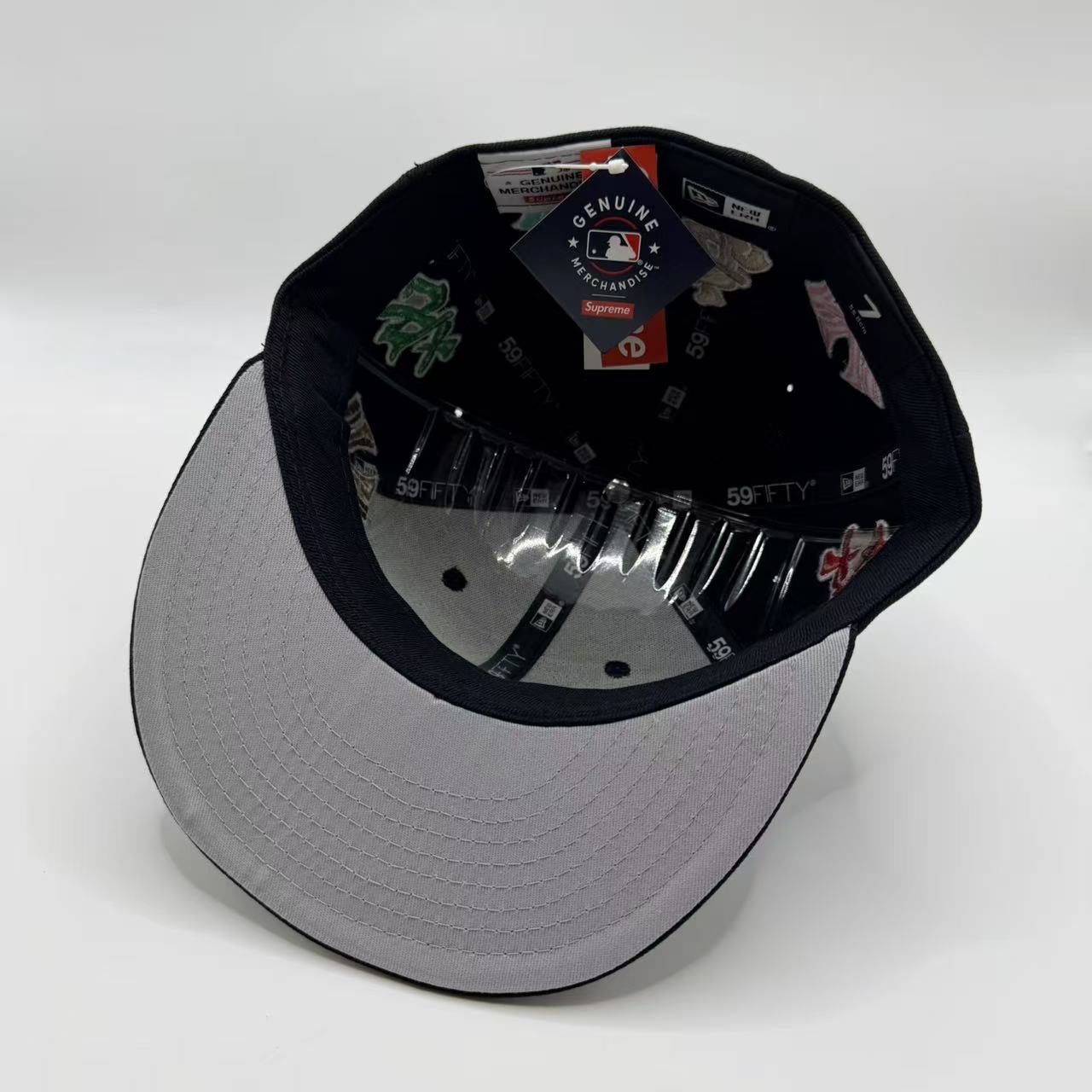 Black Supreme New York Yankees All Over Kanji New Era Fitted Hat Cap - view 4