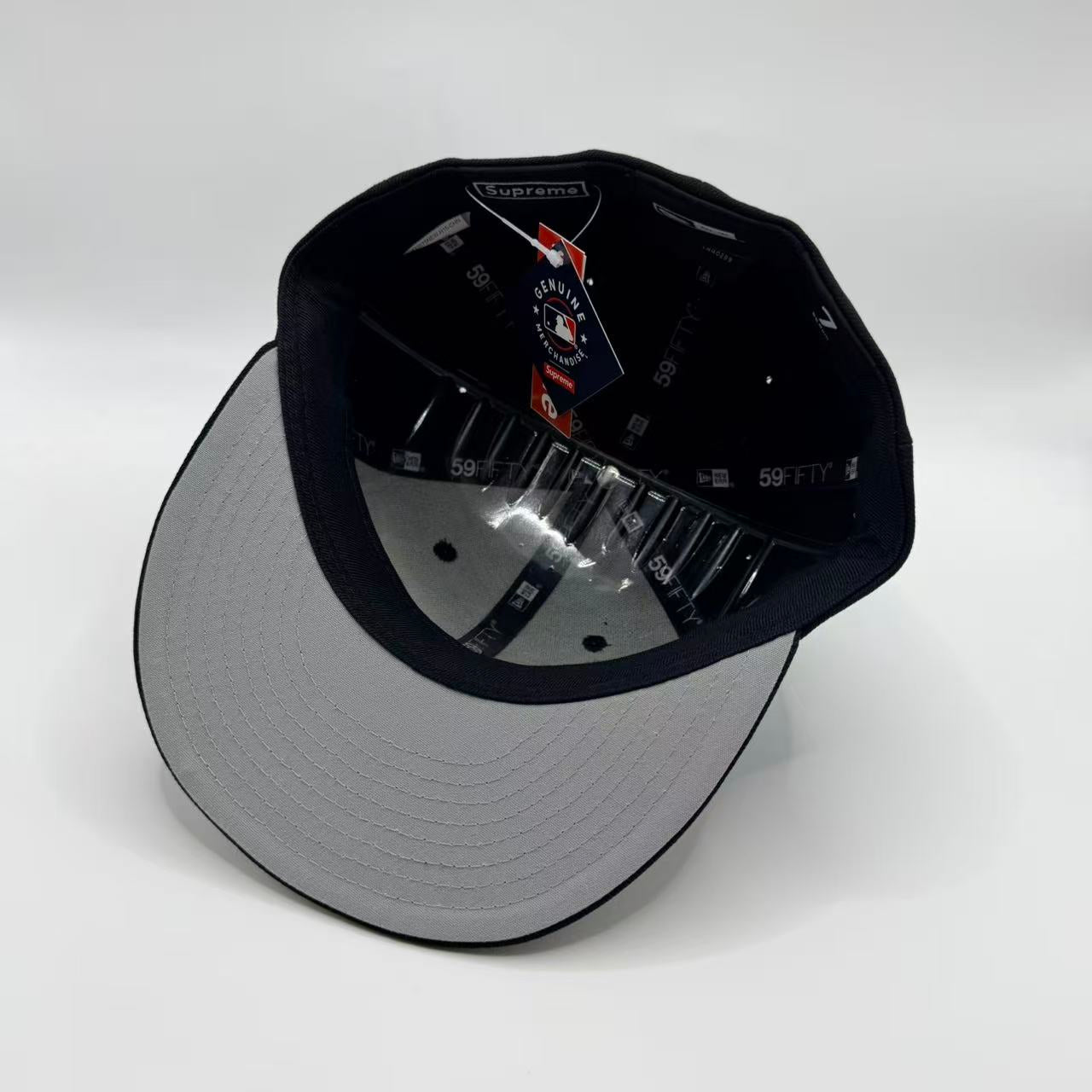 Black Supreme World Famous 1994 New Era Fitted Hat Cap - view 4